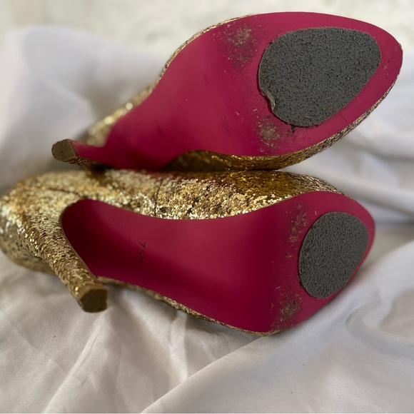 GLITTER! - Picture 8 of 10